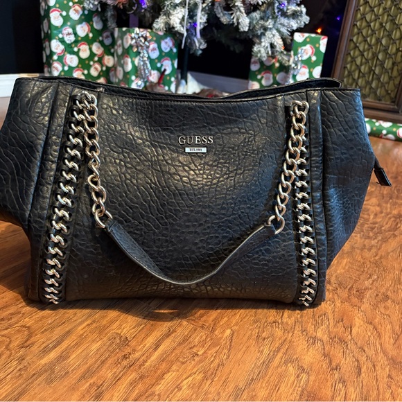 GUESS Black Textured Shoulder Bag with Chain Detail - Picture 1 of 1